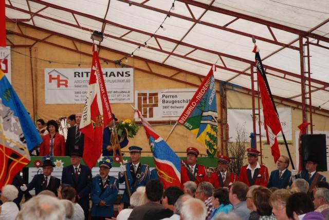 0081_fahnenweihe_20120603.jpg